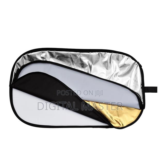 Godox 5-in-1 Collapsible Reflector Disc (120x180cm) · Photo 2