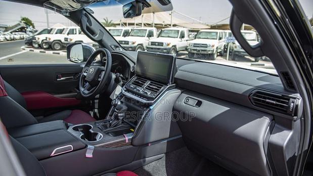 New Toyota Land Cruiser 2023 Black photo 4