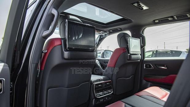 New Toyota Land Cruiser 2023 Black photo 6