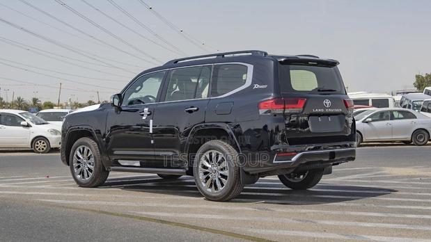 New Toyota Land Cruiser 2023 Black photo 2