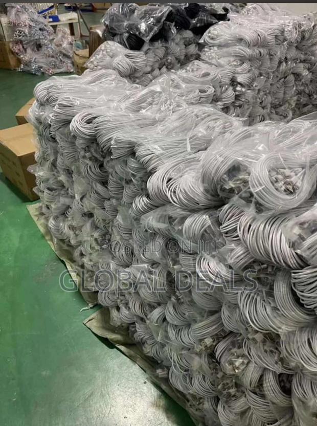 Original Data Cables · Photo 4