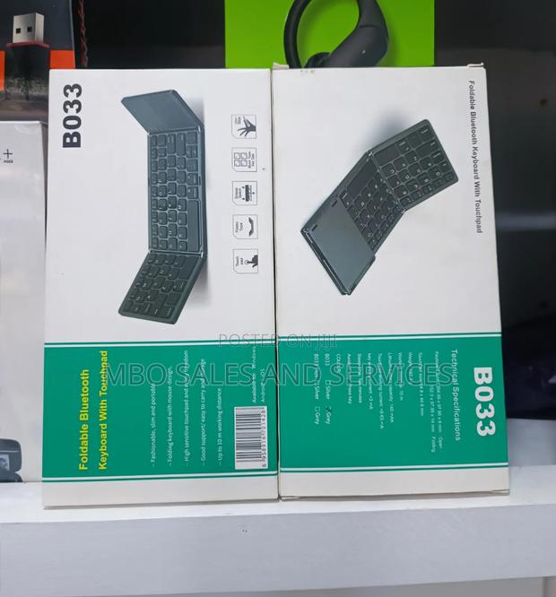 Foldable Bluetooth Keyboard With Touchpad · Photo 3