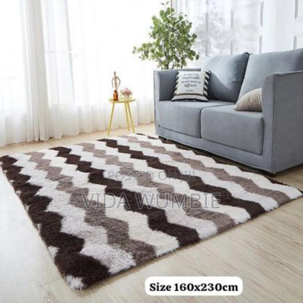 "Transform Your Space With Our Stylish and Fluffy Carpe ( 160/230cm ) · Photo 2