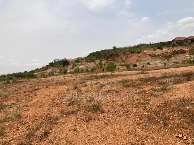 Fourty Acres of Land for Sale Located at Oyibi Bawaleshie · Photo 2