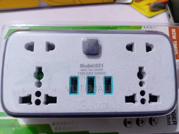 New Times 3usb Charger Conversion Socket · Photo 2