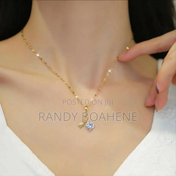 Icy Cz Stone + Rose Necklace for Women · Photo 3