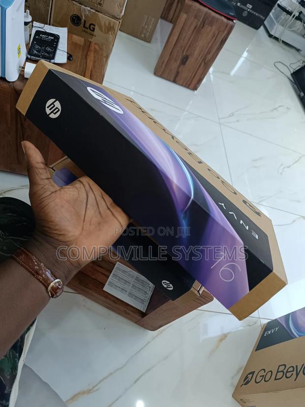 New Laptop HP Envy 16 Gaming 16-H1023dx 8GB AMD Ryzen SSD 512GB · Photo 2