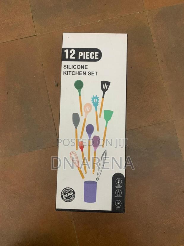 12 Pieces of Silicon Kitchen Set · Photo 3