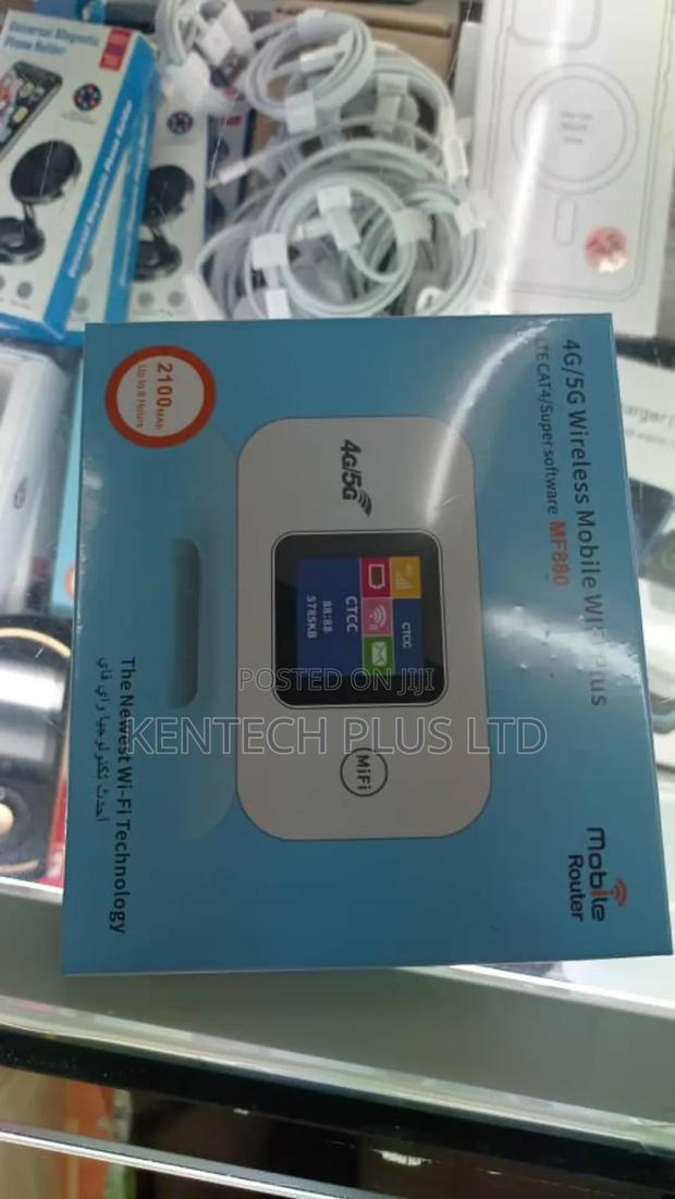 Universal Mifi Router (Pocket Router) With Backup Battery · Photo 2
