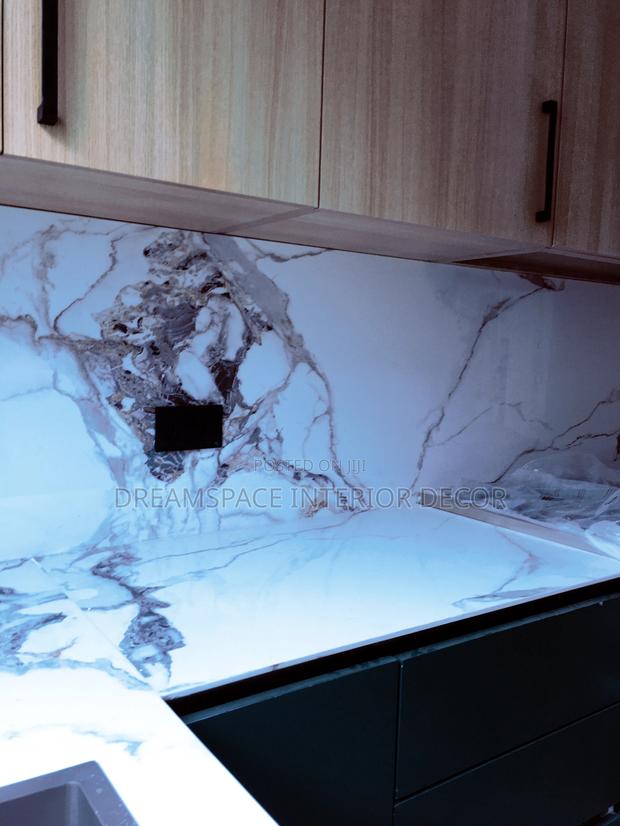 Use Sintered Stone (15mm) for Kitchen Countertops · Photo 2