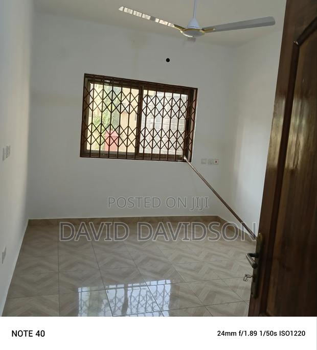 2bdrm Apartment in Executive 2 Bedroom, Tema Metropolitan for rent · Photo 3