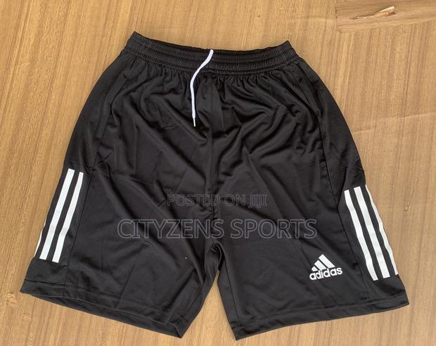 Adidas Football Shorts · Photo 3