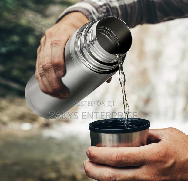 Stainless Steel Vacuum Flask 750ml · Photo 4