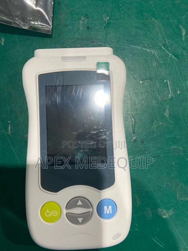 Handheld Pulse Oximeter(Adult Infant Probe + Temp. Sensor) · Photo 4
