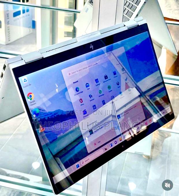 New Laptop HP EliteBook 1030 8GB Intel Core I7 SSD 256GB · Photo 4