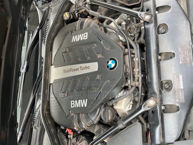 BMW 7 Series 750Li 4dr Sedan (4.4L 8cyl Turbo 8A) 2015 Blue