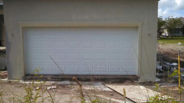 14×8 Automated Garage Door · Photo 2