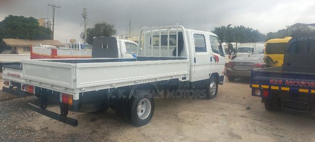 Hyundia Mighty Two Bouble Cube Truck photo 6