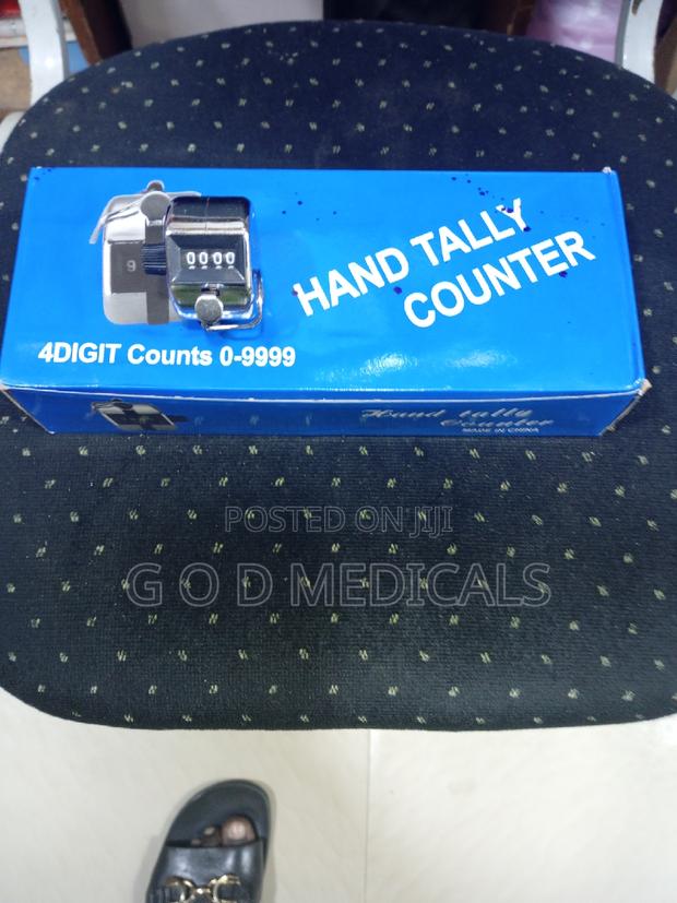 Hand Tally Counter (4 Digit Counts 0-9999) · Photo 2