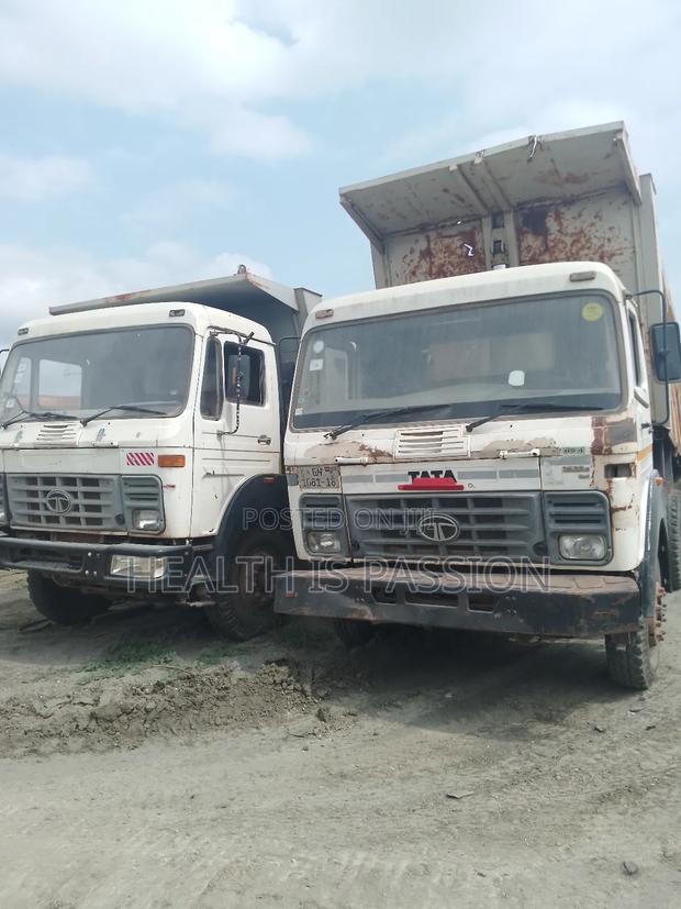 Used Tipper Trucks for Sale, Machines in Good Condition. photo 6