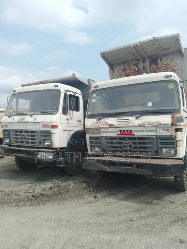 Used Tipper Trucks for Sale, Machines in Good Condition. photo 7