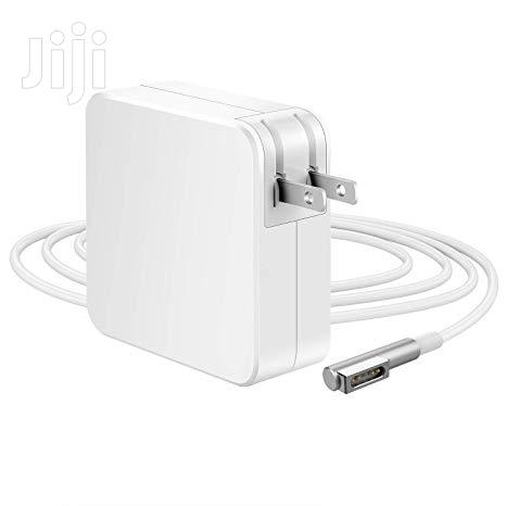 Mac Book Pro Charger · Photo 3