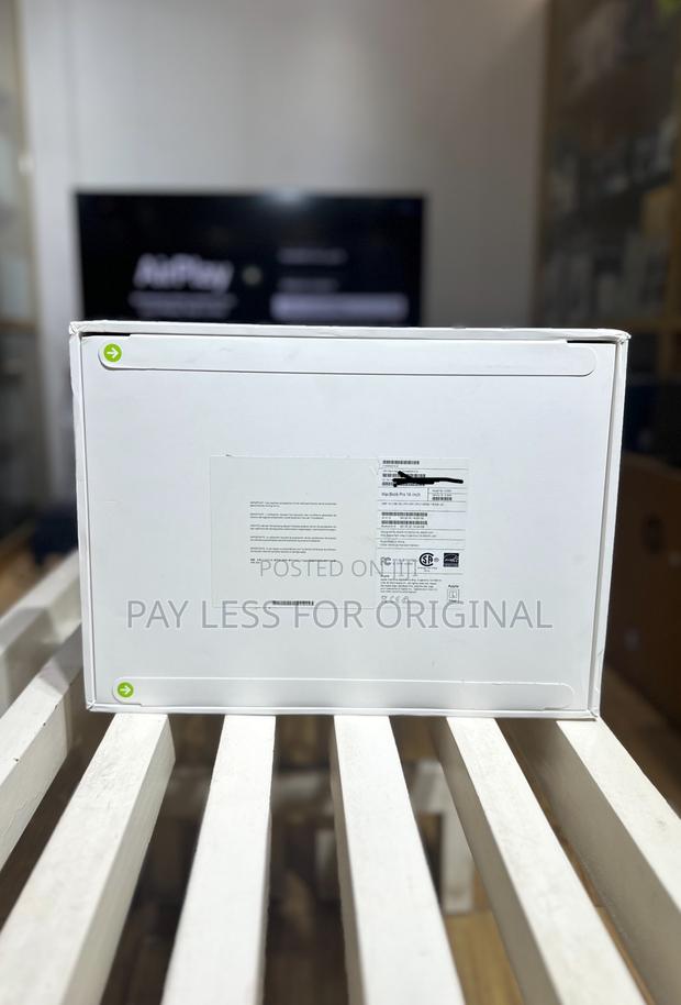 New Apple MacBook Pro 2023 M3 Max 14-Inch 256GB Apple M3 Max SSD 1T · Photo 4