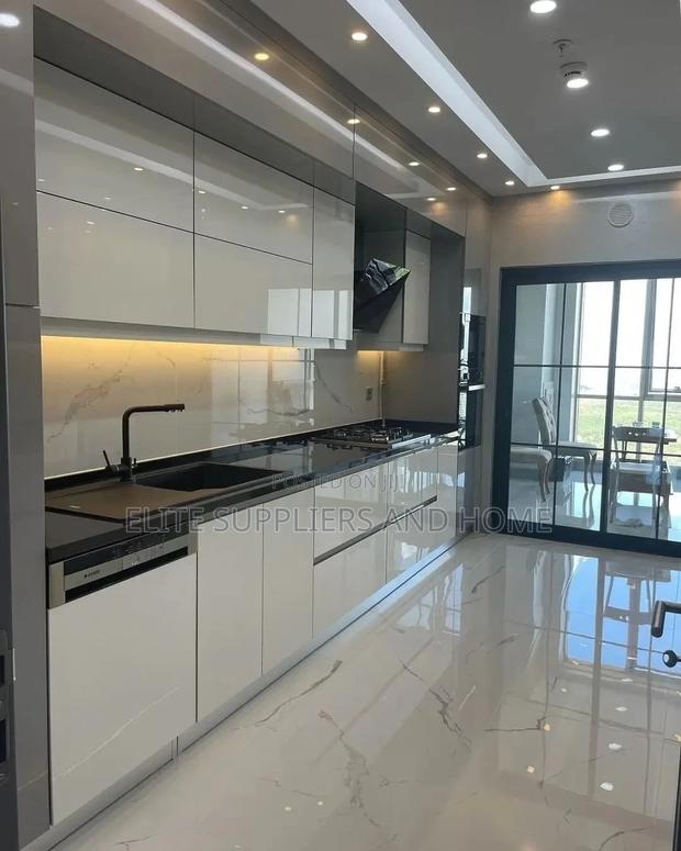 Modern Kitchen Cabinets