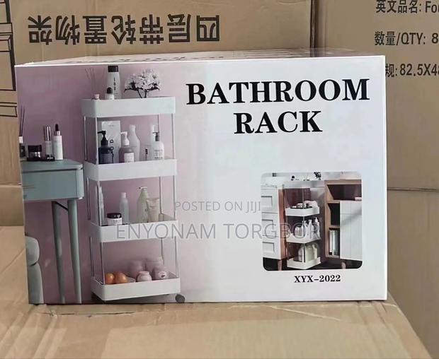 Bathroom Rack · Photo 2