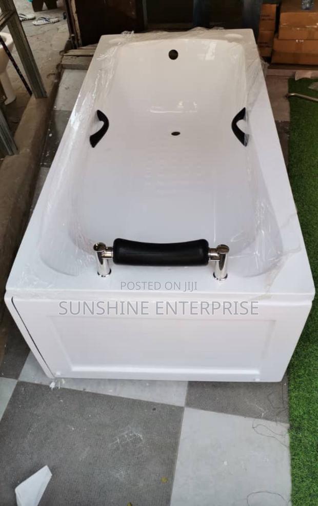 Panel Bathtub · Photo 2