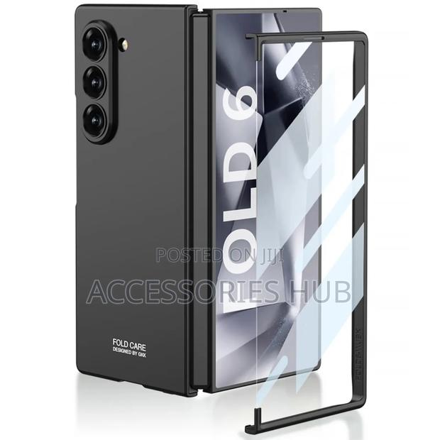 Z Fold 6 Case With Built-in Screen Protector · Photo 4