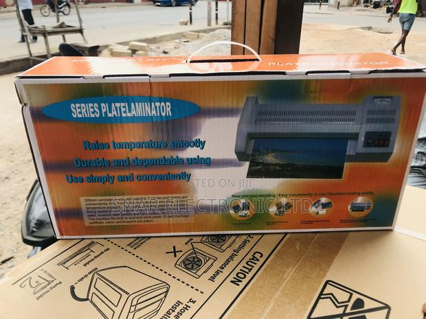 Clearly View A3/A4 Laminating Machine Quick Warm-Up · Photo 4