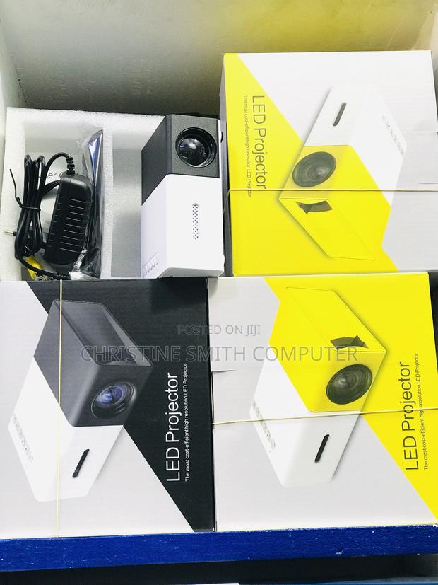 Mini LED Projector · Photo 4