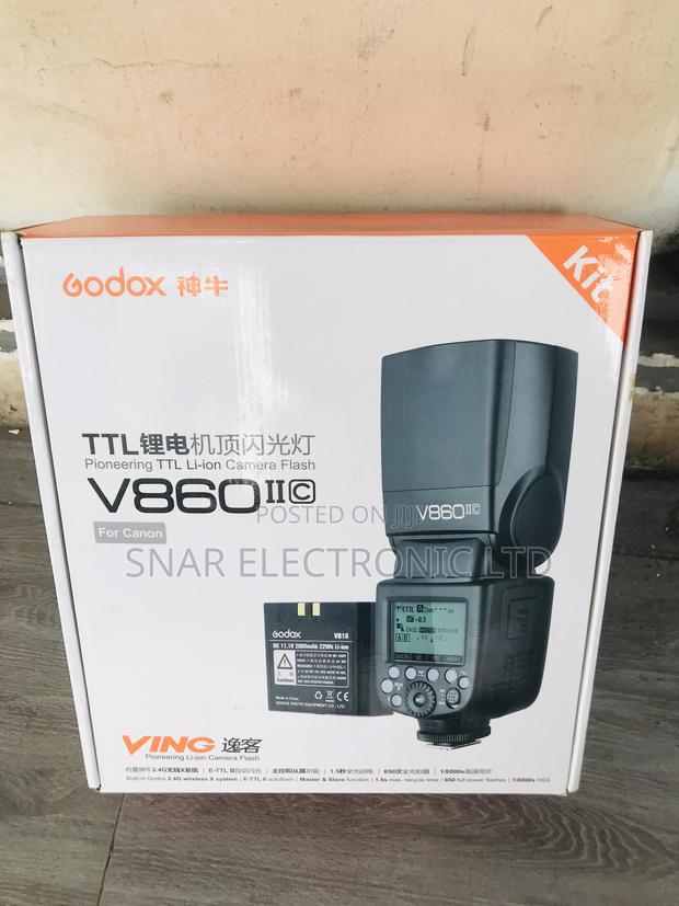 Nicest Godox V860ii-C Camera Flash Light for Canon · Photo 2