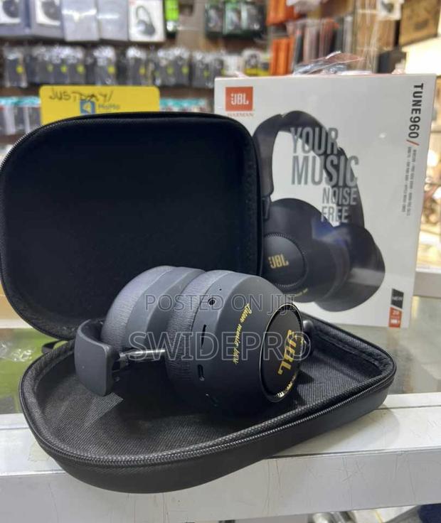 JBL Tune 960 Headset/ Headphone · Photo 4