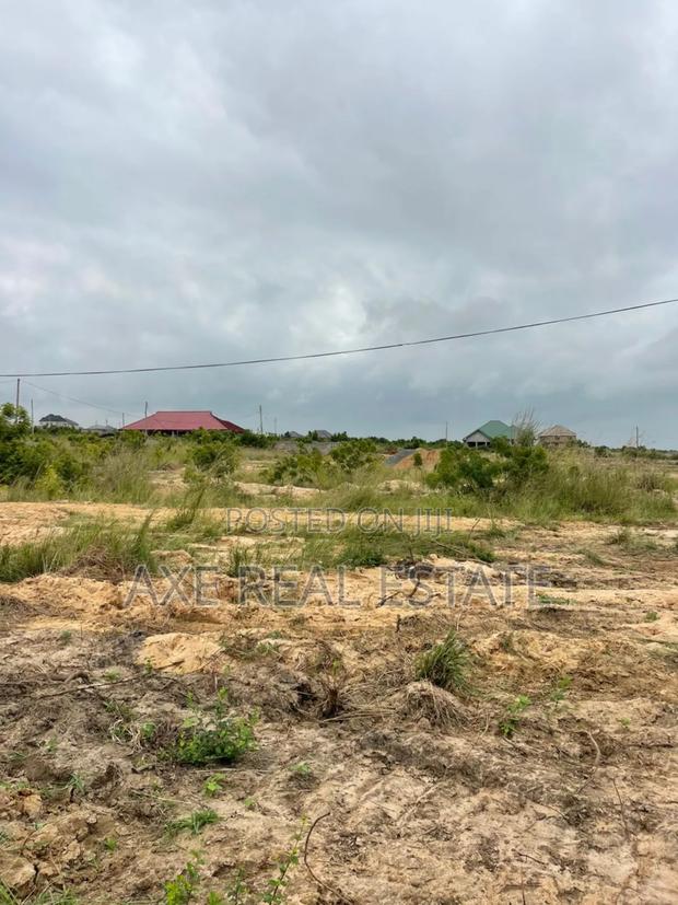 Genuine Indenture on Registered Land at Afienya - Shai Hills · Photo 4