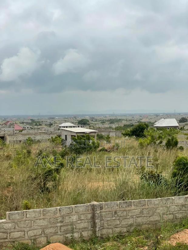 Hot CAKE Discount on Titled Plots at Tema Community 25 · Photo 3