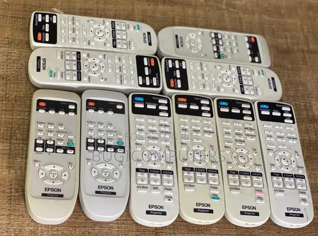 Epson Projector Remote Controller · Photo 4
