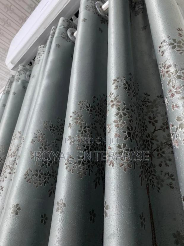 Masters Curtains ( Width 54 and Length 102) · Photo 4