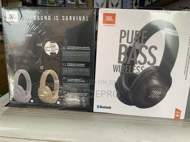 JBL Pure Bass Tune Bt850 Wireless Headphones · Photo 4
