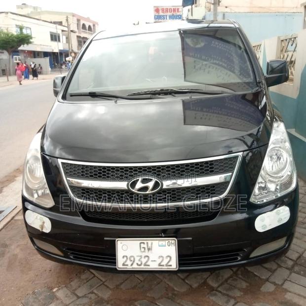 Van for Rent - 11 Seater · Photo 2