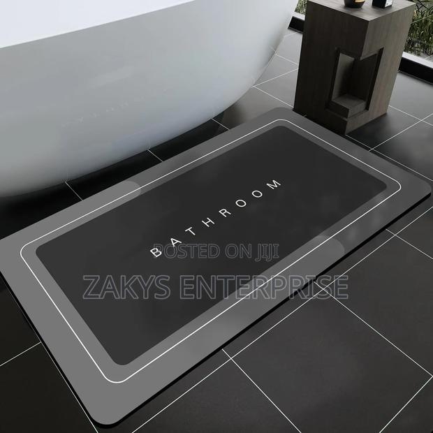 Non Slip Bathroom Mat · Photo 4
