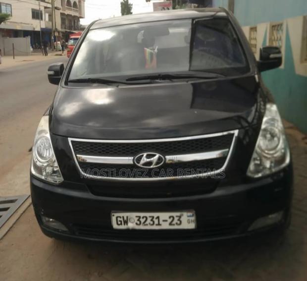 Car Rentals- 10-12 Seats Bus for Rent-Hyundai Buses · Photo 3