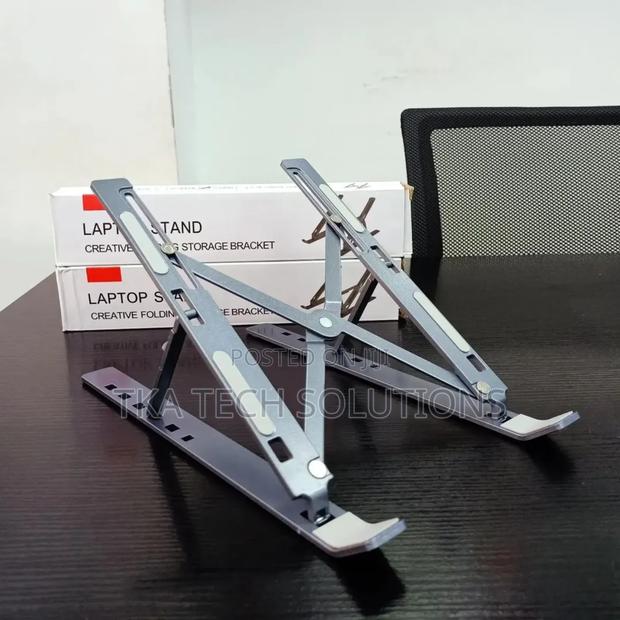 ADJUSTABLE Laptop Stand · Photo 1