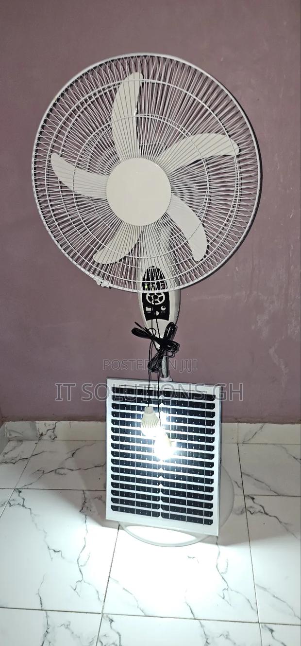 Solar Fan With LED Light · Photo 2