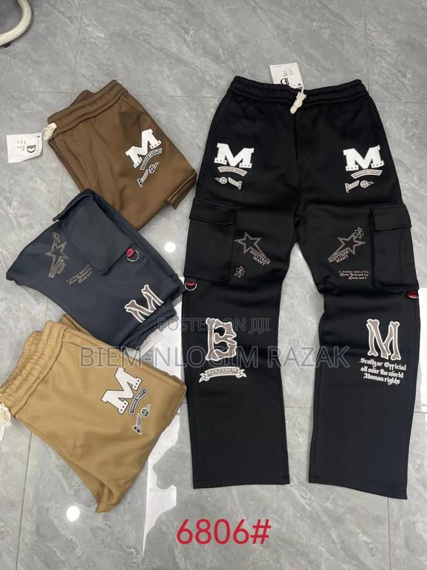 High Quality Cargo Sweatpants Available in Stock
