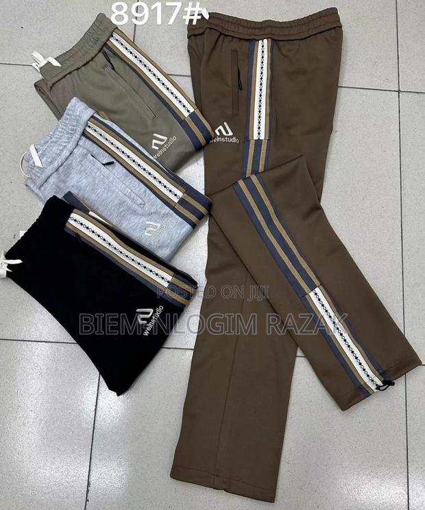 High Quality Cargo Sweatpants Available in Stock