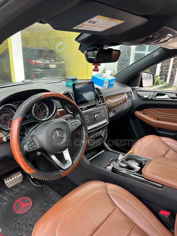 Mercedes-Benz GLE43 2018 Gray photo 14