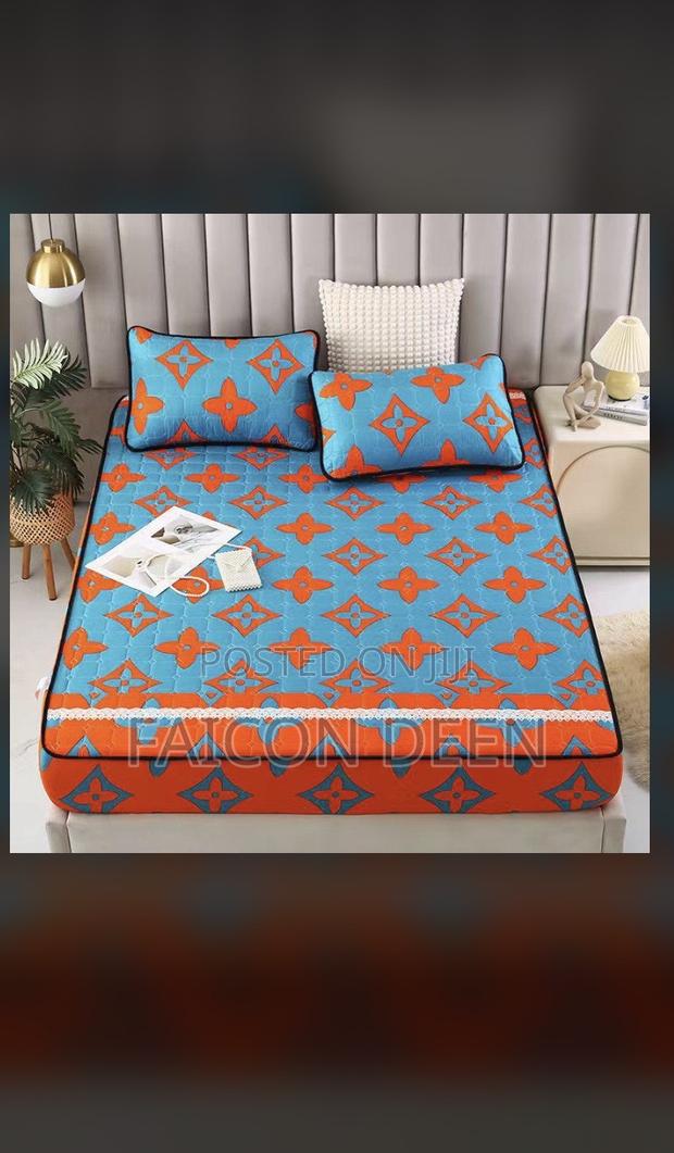Sophisticated Super Original Queen Size Mattress Protectors · Photo 1