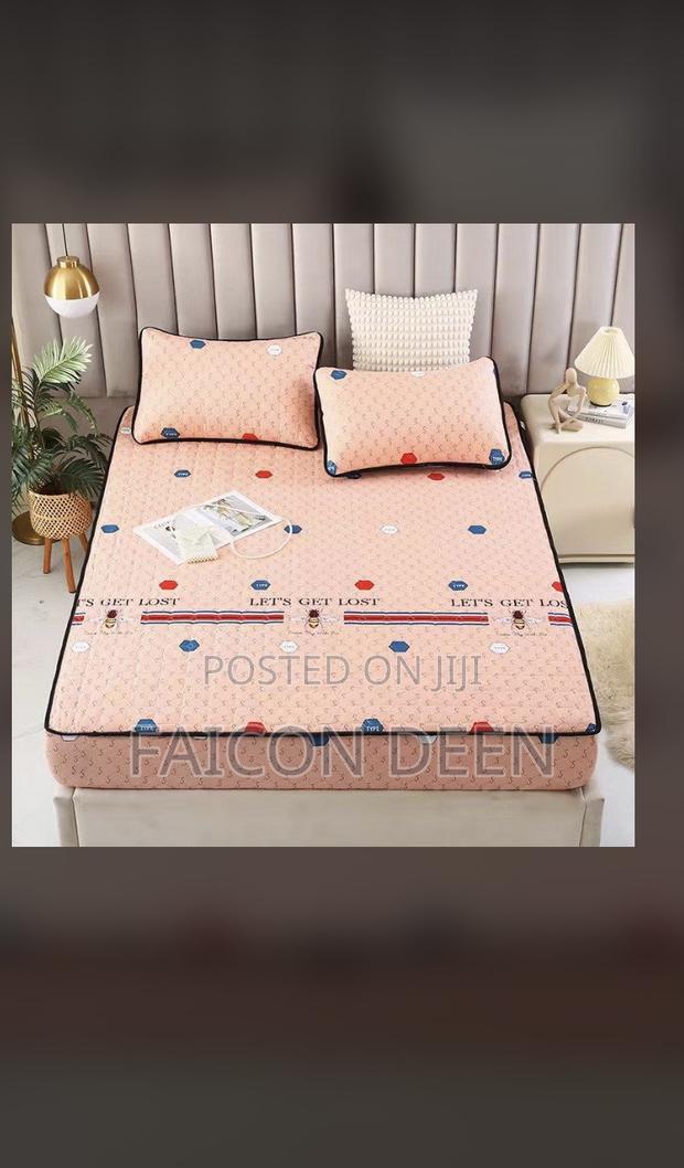 Super Luxury King Size Waterproof Mattress Protectors · Photo 1